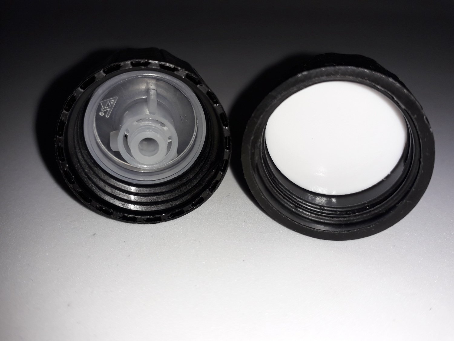 Bottle Caps for 10oz Relish and 150ml Worcester Style Sauce Bottles 24mm