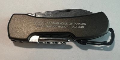 USABOT, Laser engraved knife, multi tool