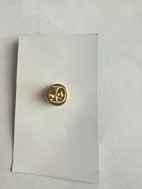 Armor Pin, Hat