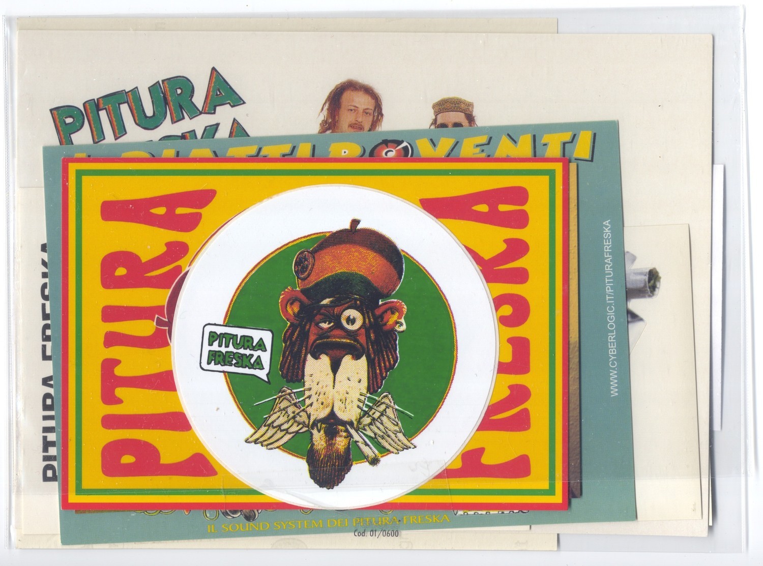 BUSTA CONTENENTE: 6 CARTOLINE E 4 ADESIVI DEI PITURA FRESKA E SIR OLIVER SKARDY