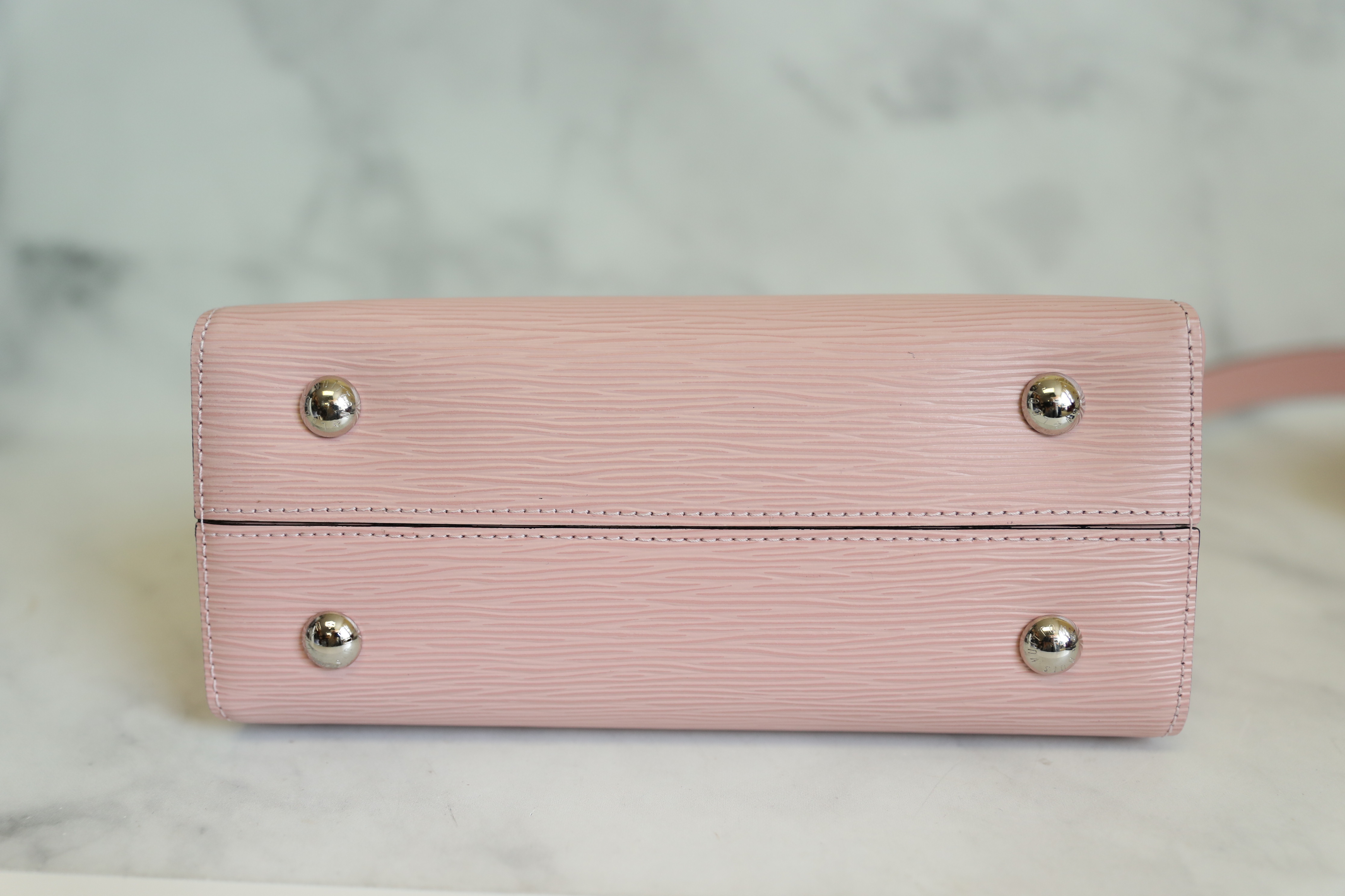 Louis Vuitton Bag Grenelle Pm Rose Ballerine Pink Epi Leather Hand Shoulder  A858 ref.639141 - Joli Closet