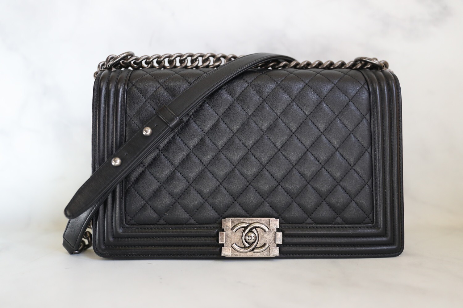 Chanel New Medium (Large) Boy Black Calfskin, Ruthenium Hardware