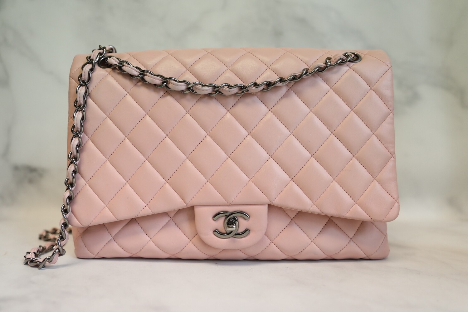 Chanel Classic Maxi Single Flap Pink Lambskin Leather, Shiny Ruthenium Hardware, Preowned - No Dustbag 