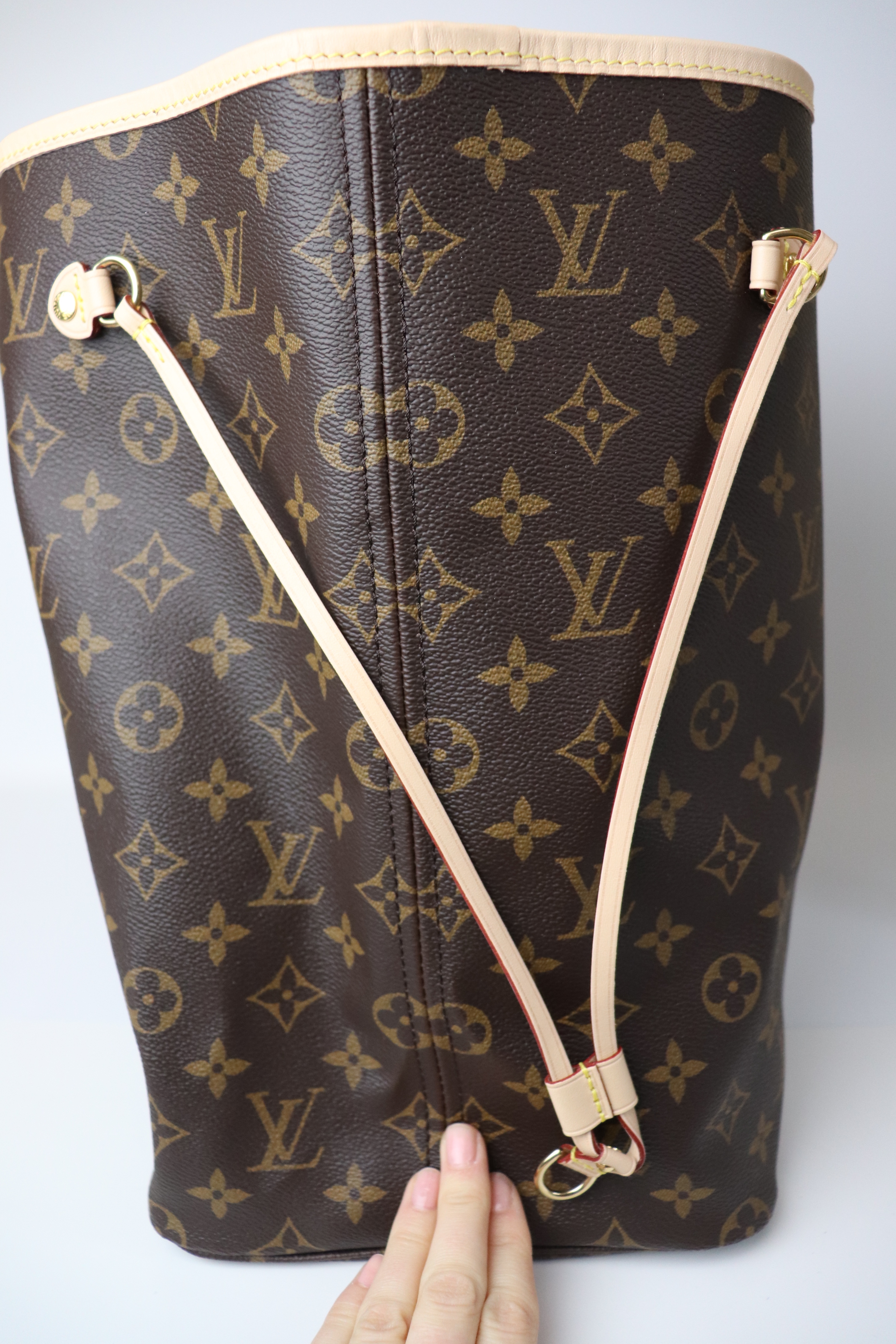 Louis Vuitton On the Go Beige Puffer Bag, New in Dustbag - Julia Rose  Boston