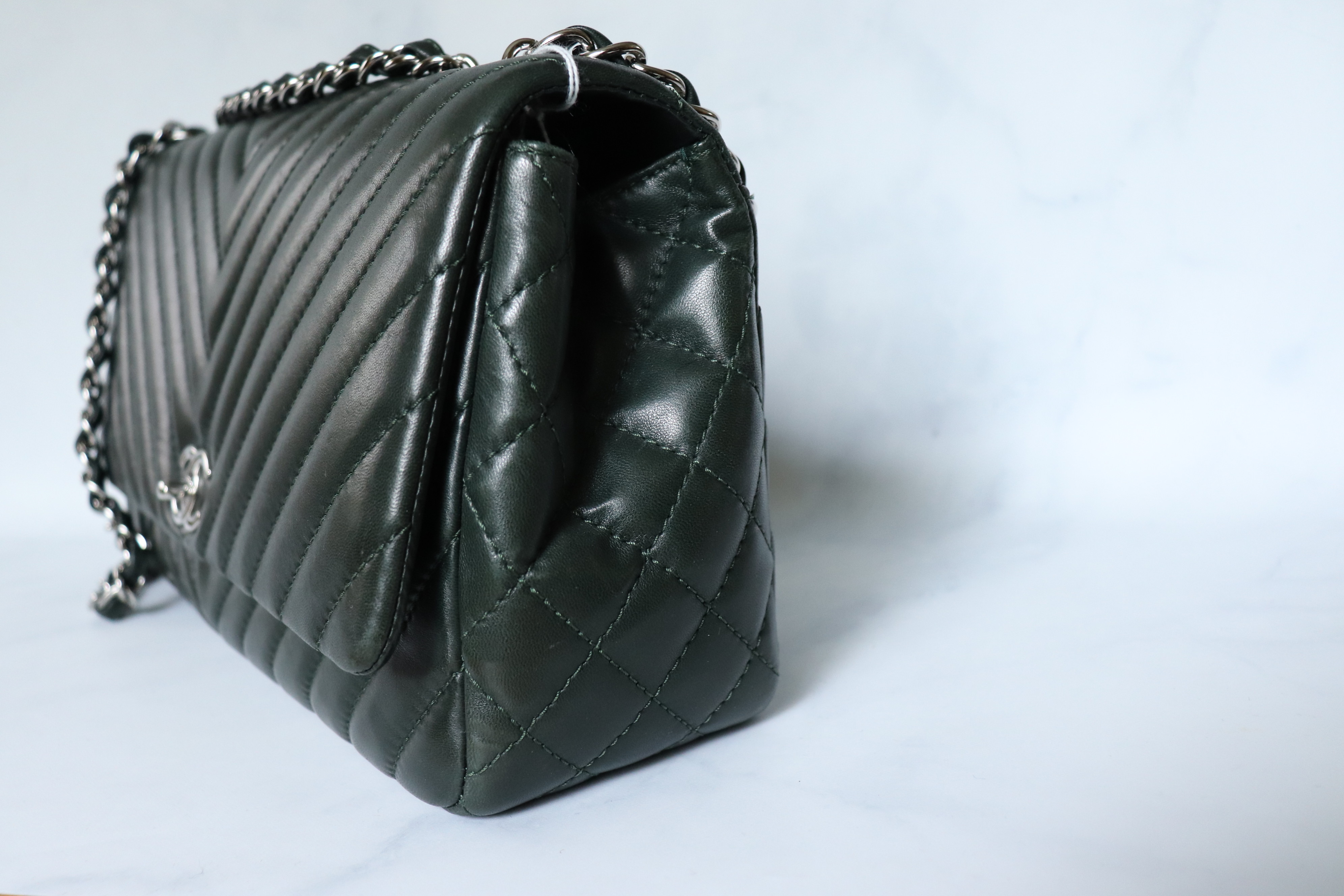 Chanel Surpique Flap Forest Green Supple Chevron with Silver Hardware,  Preowned in Dustbag - Julia Rose Boston