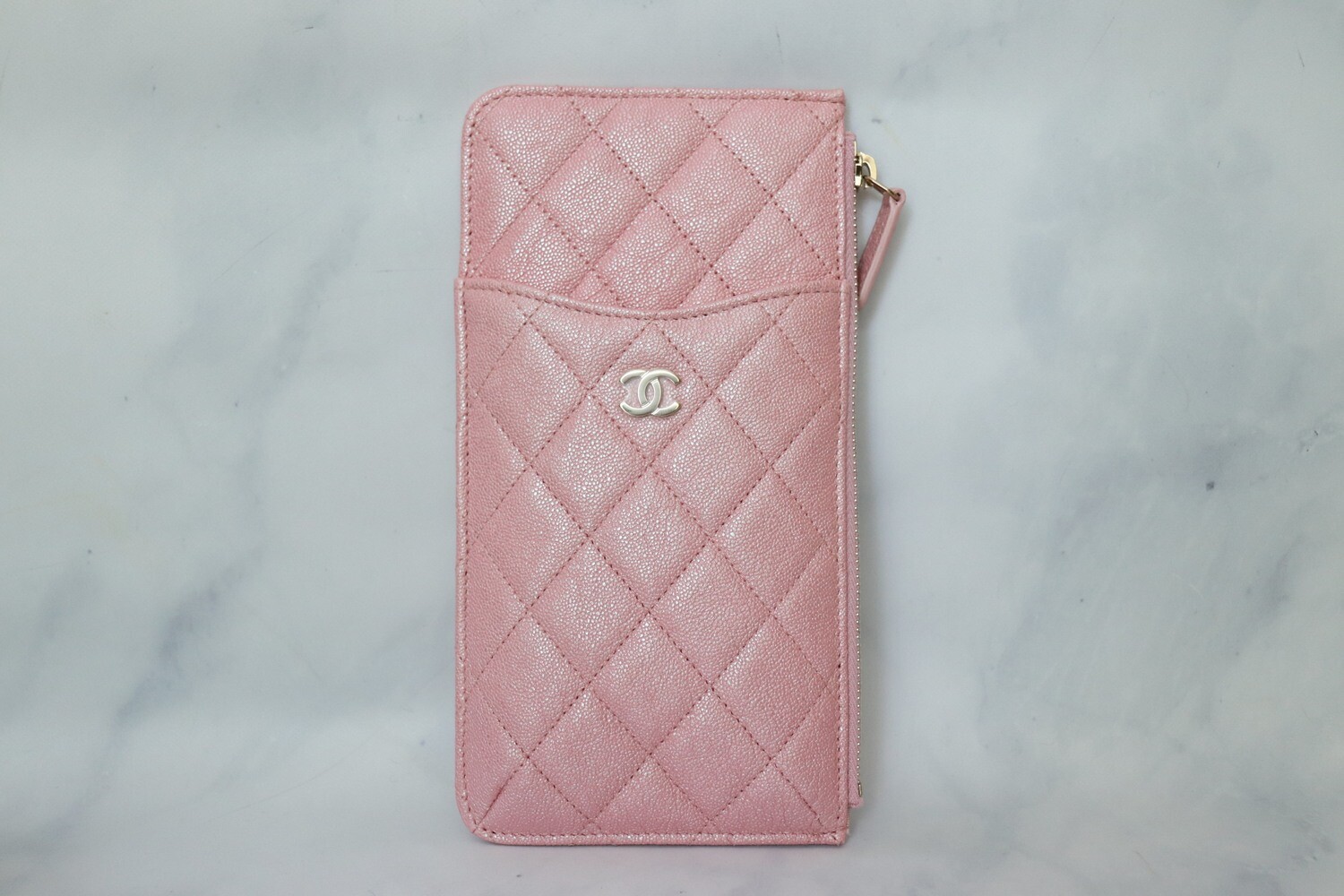 Chanel Phone Case 19S Pink, New in Box