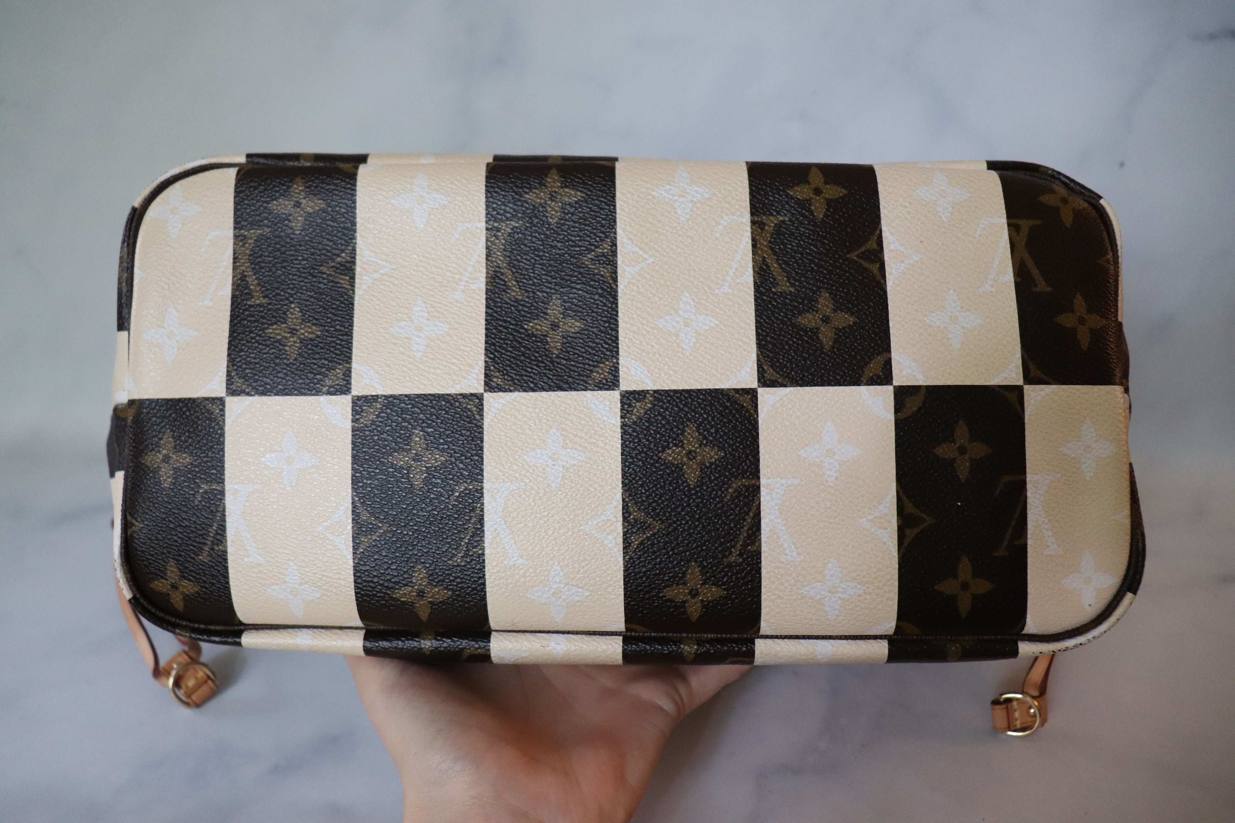 Louis Vuitton Neverfull MM Rayures, Preowned - No Dustbag - Julia Rose  Boston