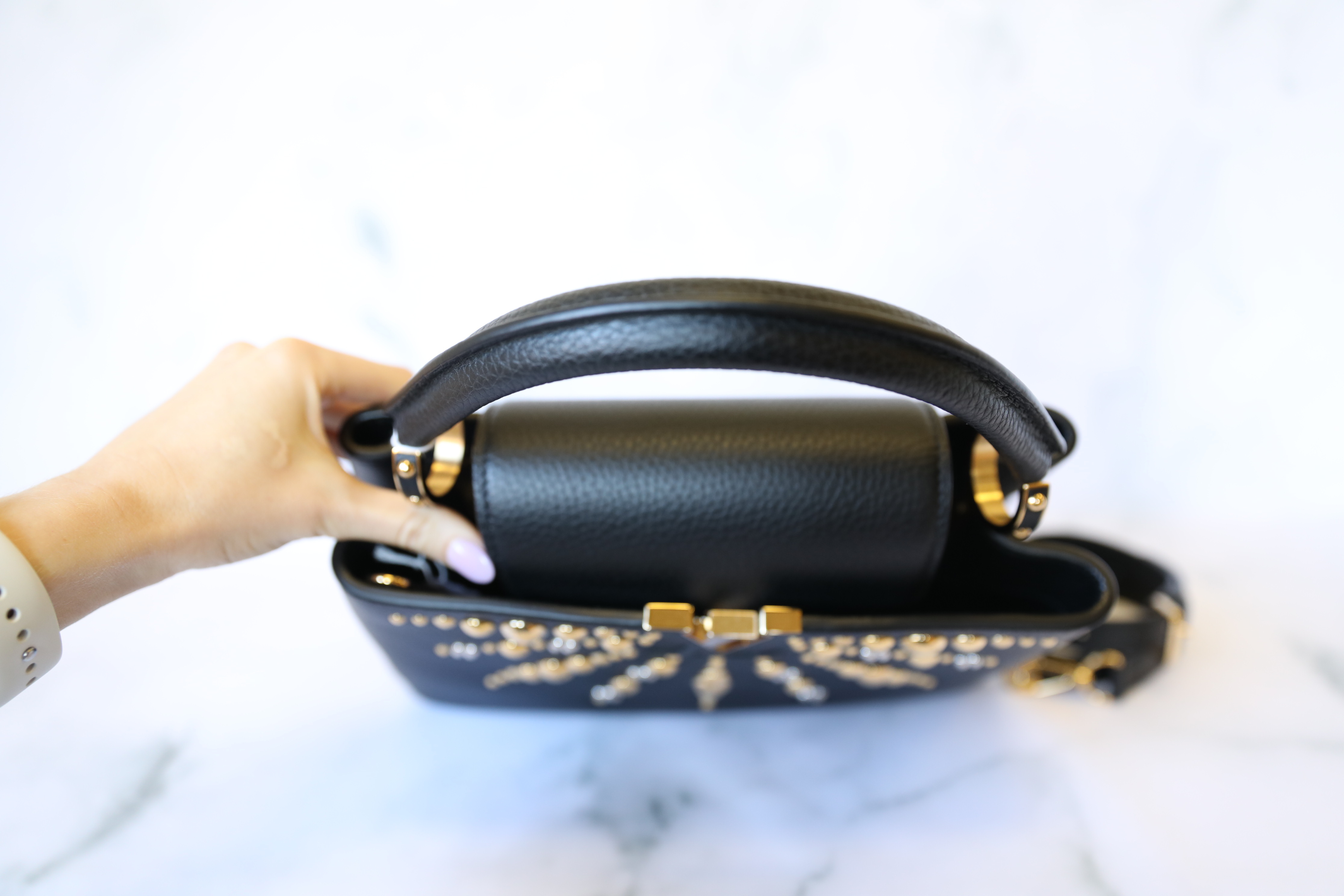 Louis Vuitton Capucines Handbag 400532, Pre-owned Prorsum Petal Crossbody  Bag