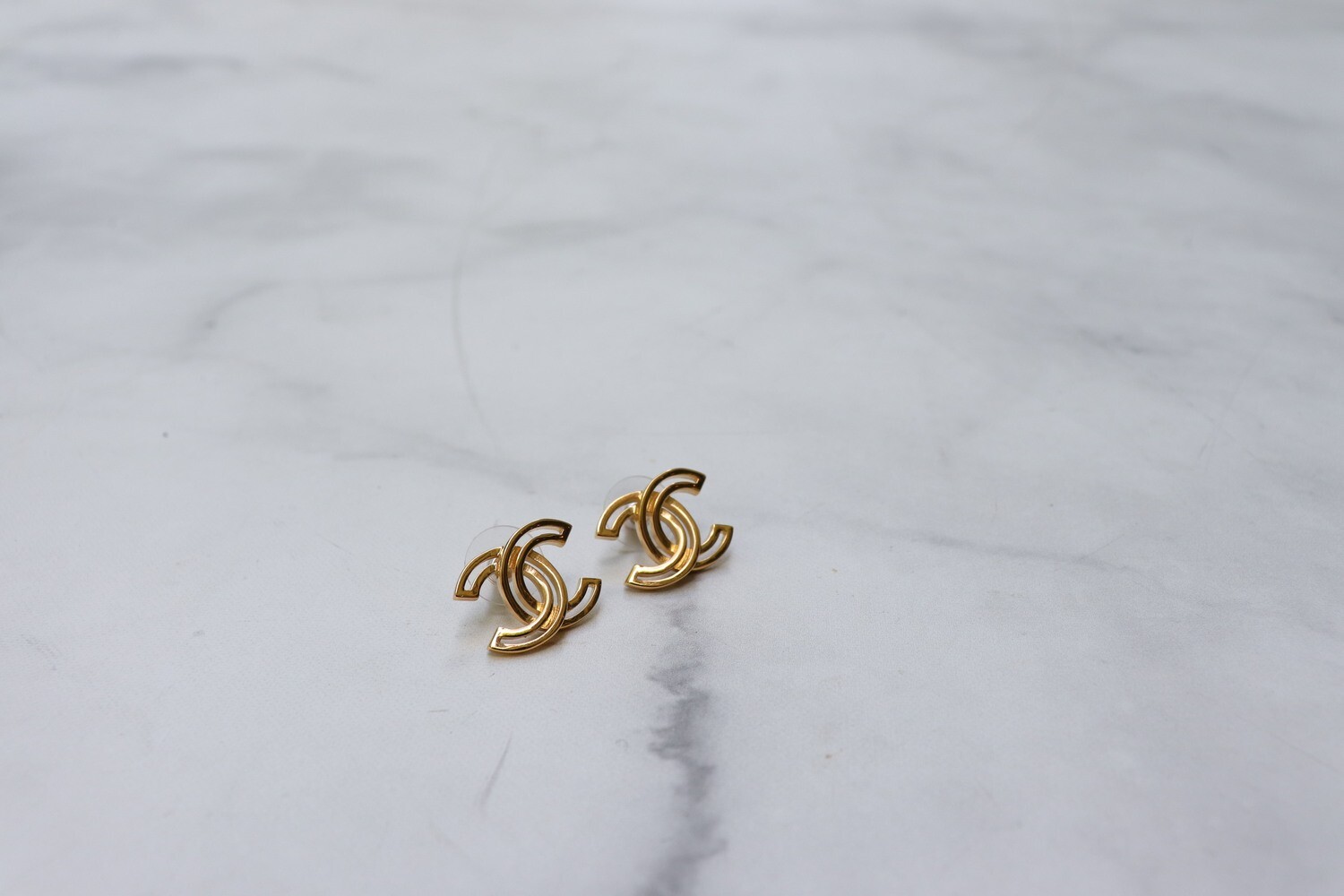 Chanel Earrings Studs Gold Outline 20B, New in Box WA001