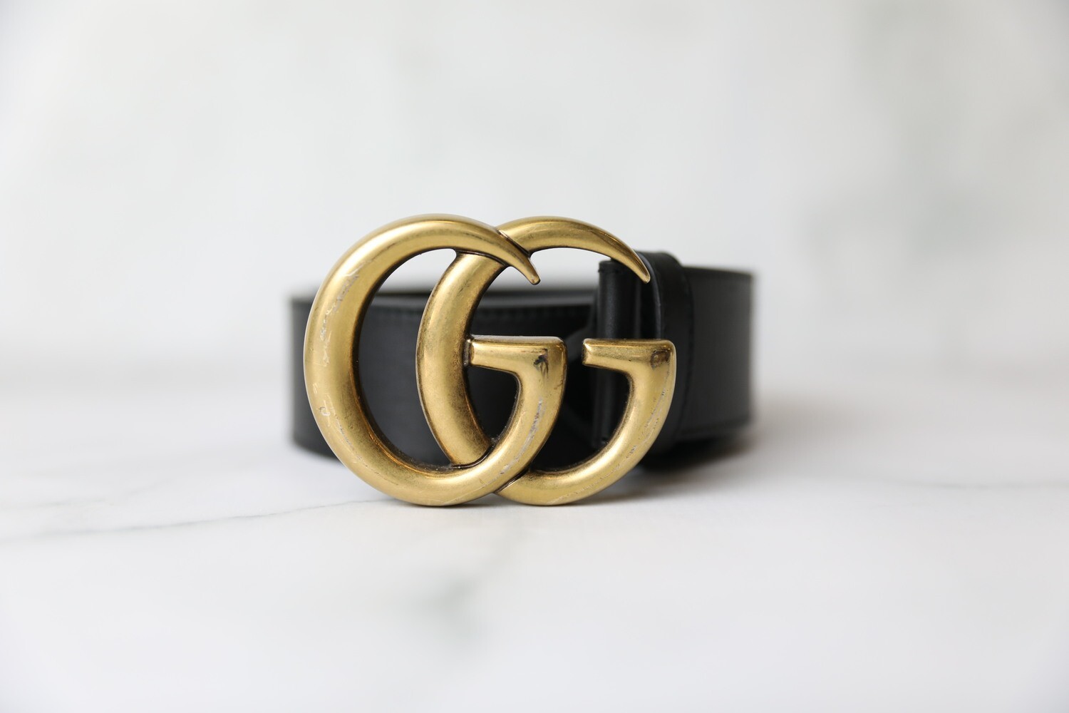 Gucci Belt 1.5&quot; Size 85, Black with Gold Hardware, Preowned in Box WA001