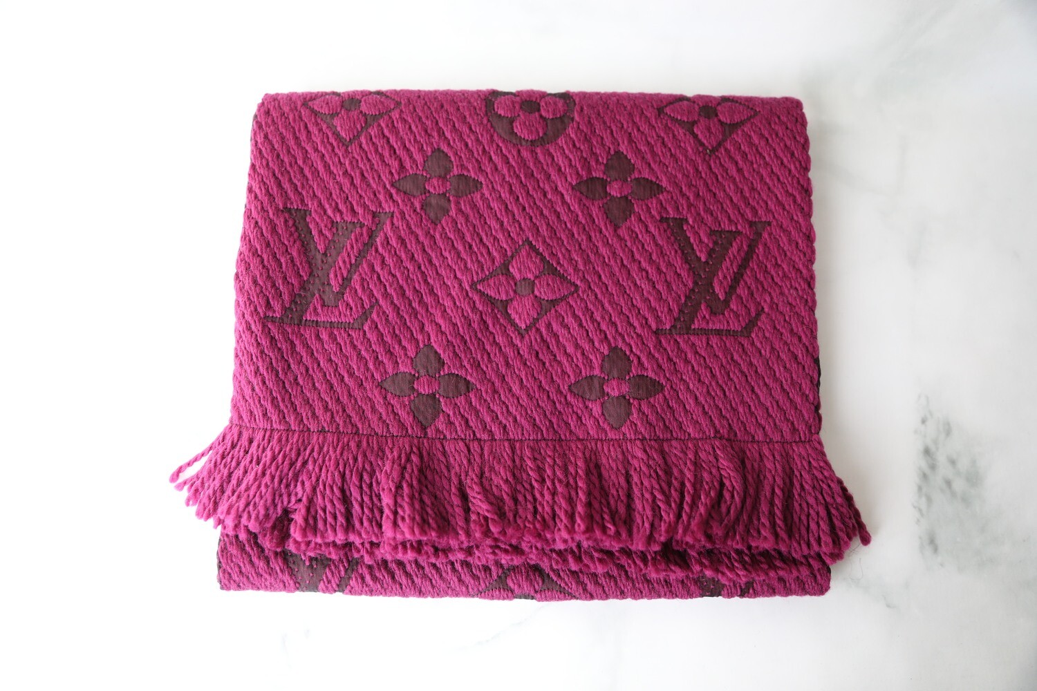 Louis Vuitton Cherry Logomania Scarf WA001