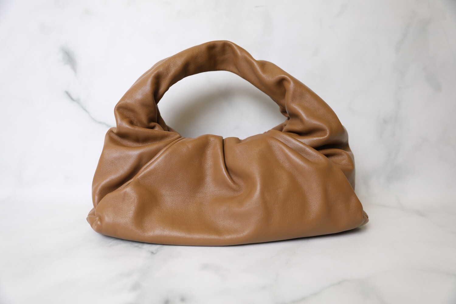 Bottega Veneta Pouch Shoulder bag Small, Tan, preowned in Dustbag WA001