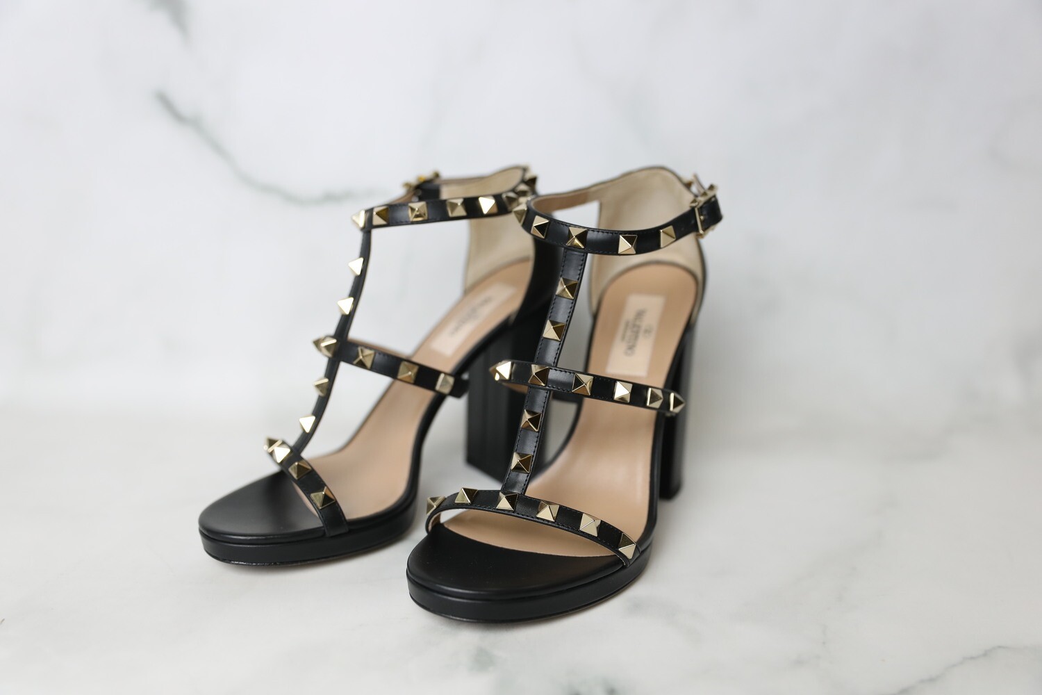 Valentino Rockstud Sandals, Black, Size 36.5 New in Box WA001