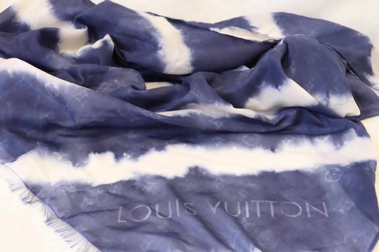 Louis Vuitton Shawl Blue Tie Dye, Preowned