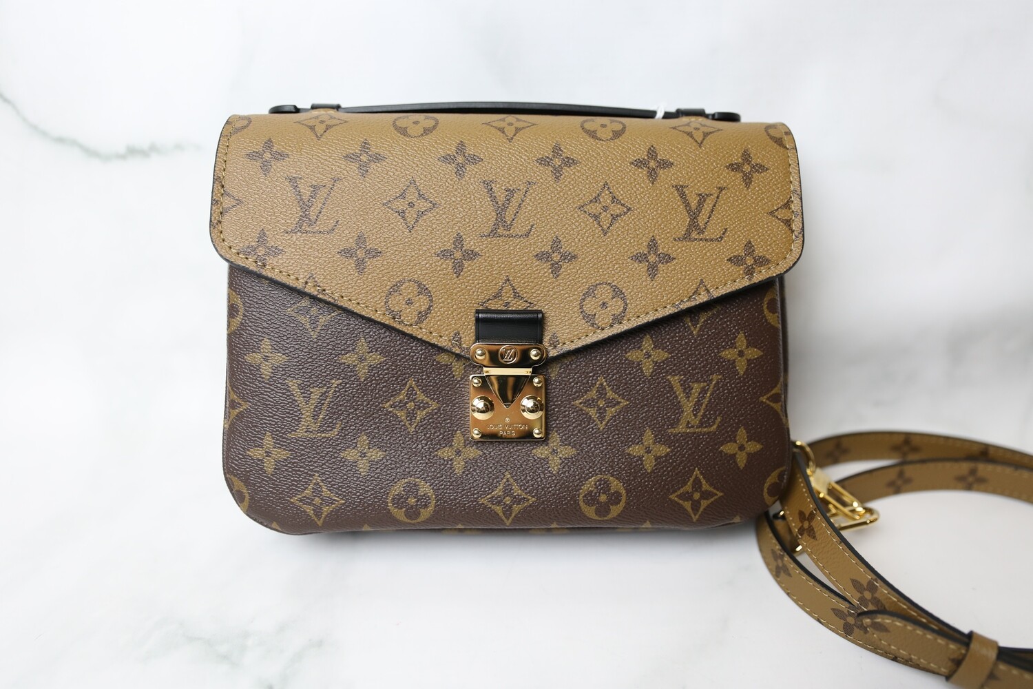 Louis Vuitton Pochette Metis, Reverse Monogram,  New in Box WA001