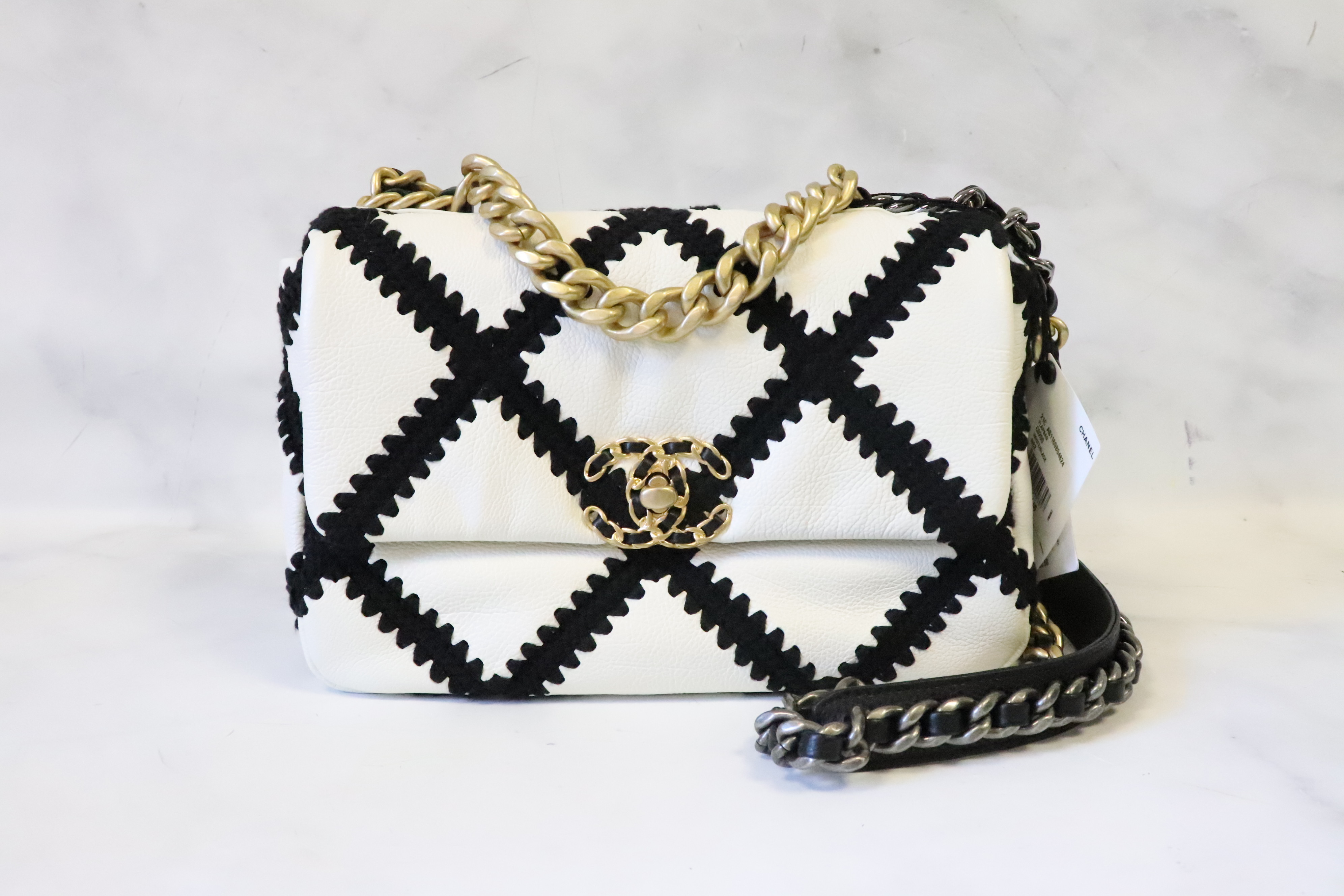 Chanel 19 Small Leather White and Black, New in Box