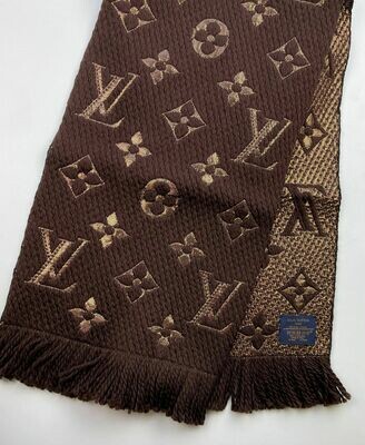 Louis Vuitton ブラウン スカーフ シルク Louis Vuitton ルイヴィトン モノグラム シルクスカーフ