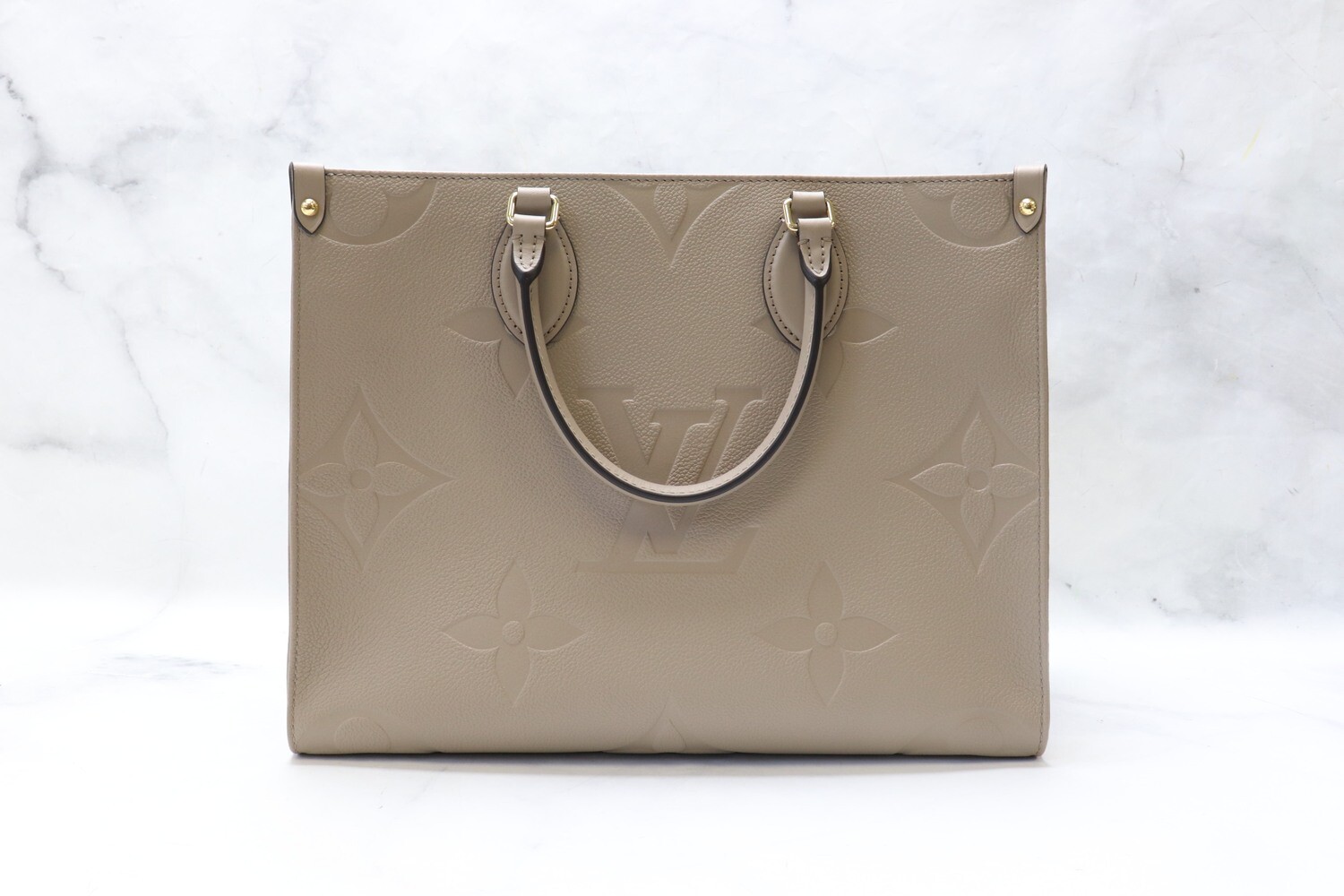 Louis Vuitton On the Go MM Tourturelle, New in Dustbag