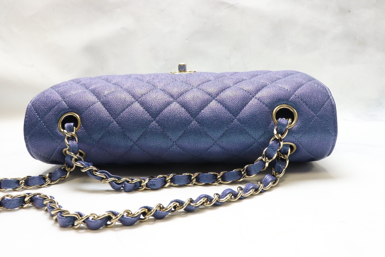 Chanel Classic Medium Double Flap 19s Iridescent Navy Grained Lambskin caviar Leather Light Gold Hardware Like