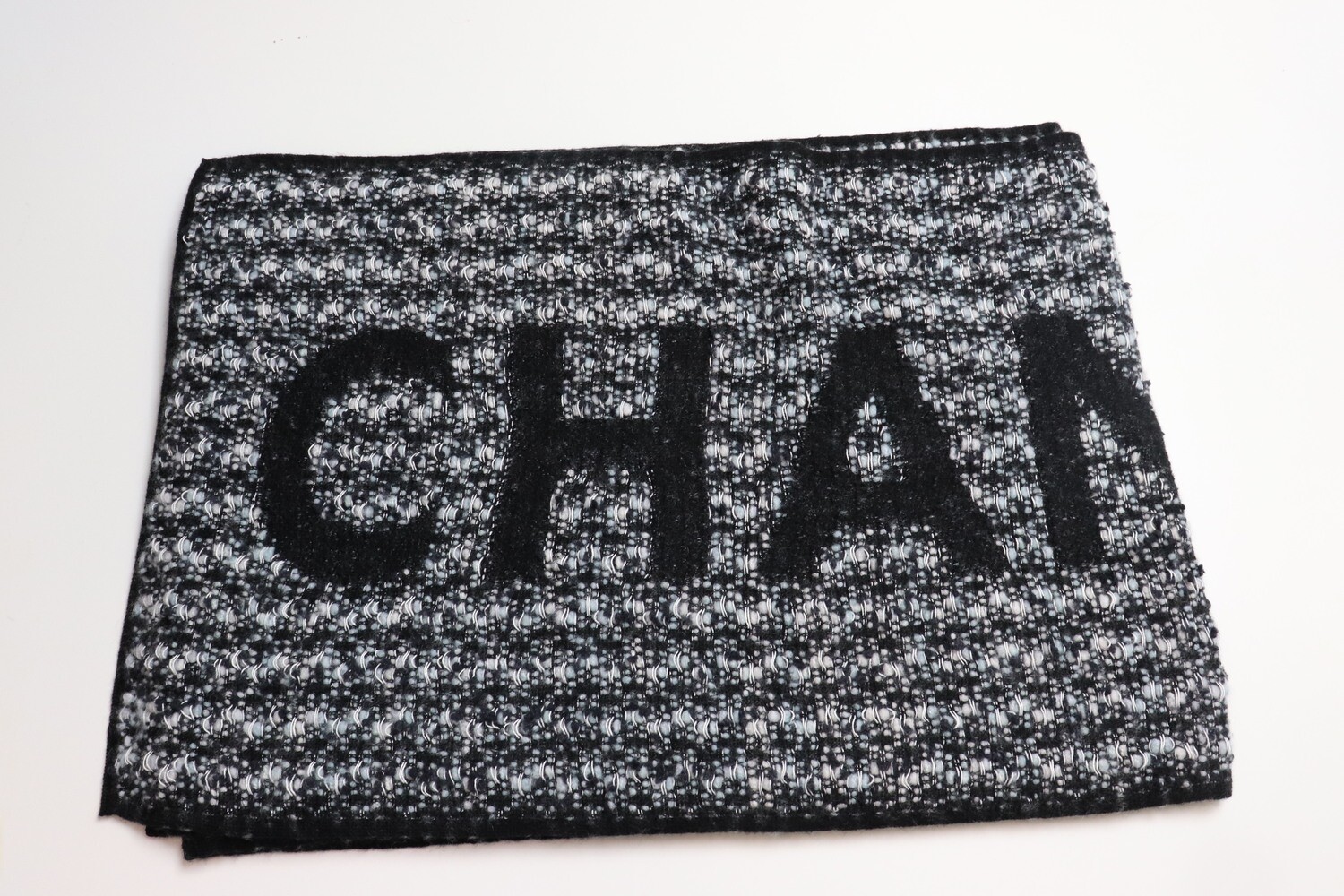 Chanel Scarf Knit, Like New, No Box