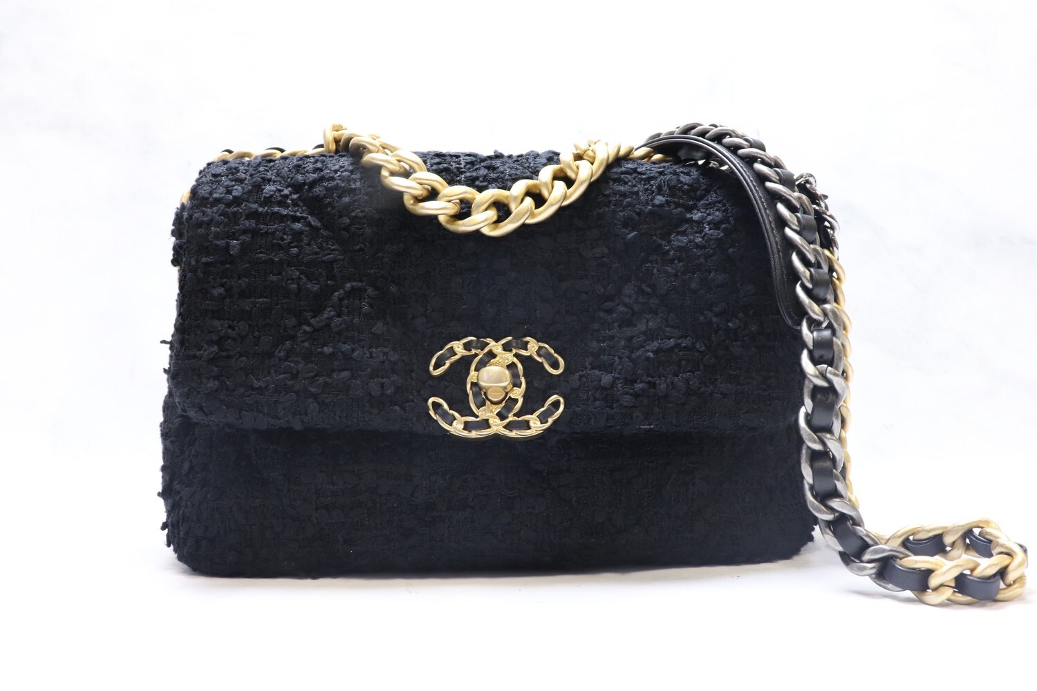 Chanel 19 Small Tweed Black, New in Box