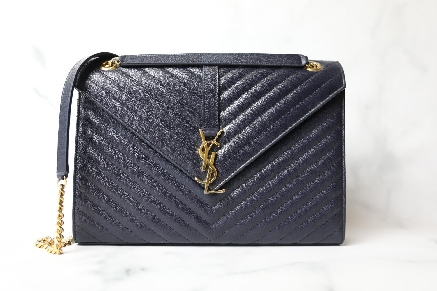 Saint Laurent Envelope Large, Navy Pebbled Leather with Gold Hardware Preowned no Dustbag WA001