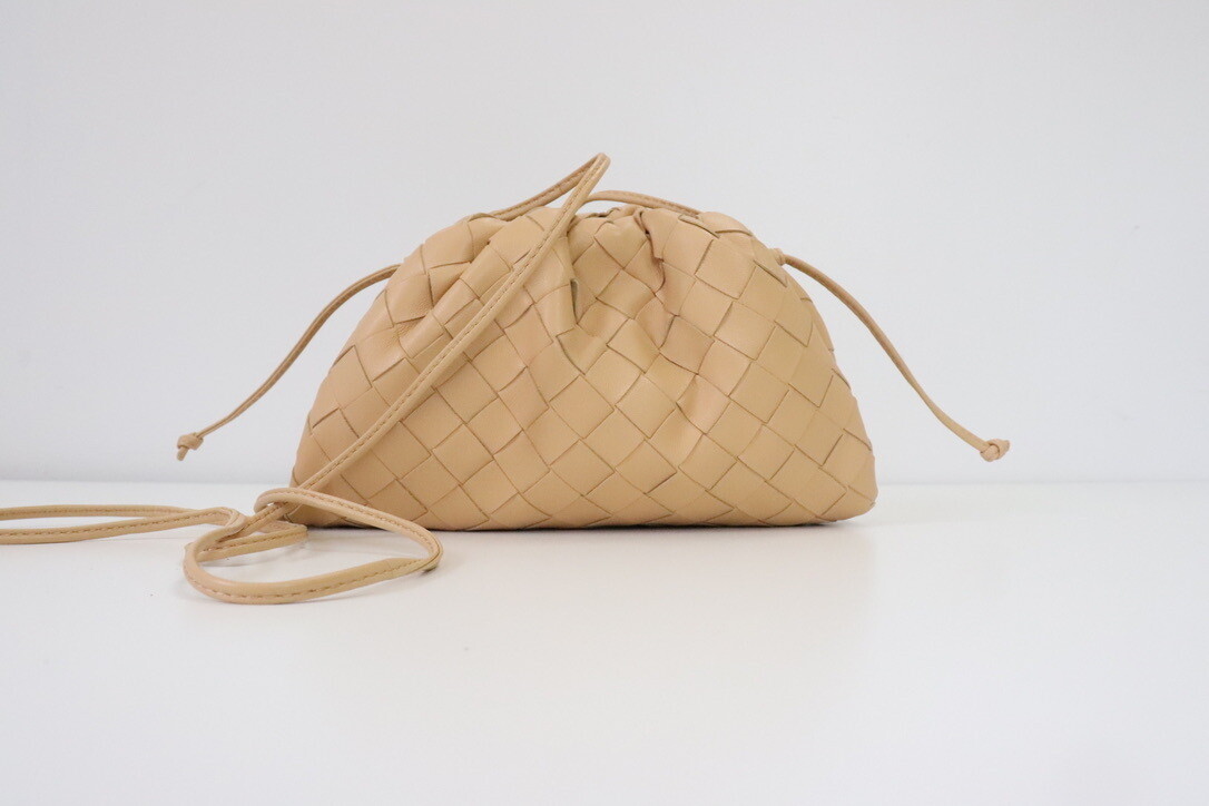 Bottega Pouch 20 Almond, Gold, New in Dustbag