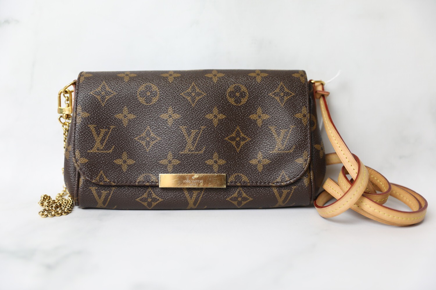 Louis Vuitton Favorite PM, Monogram, preowned in Box WA001