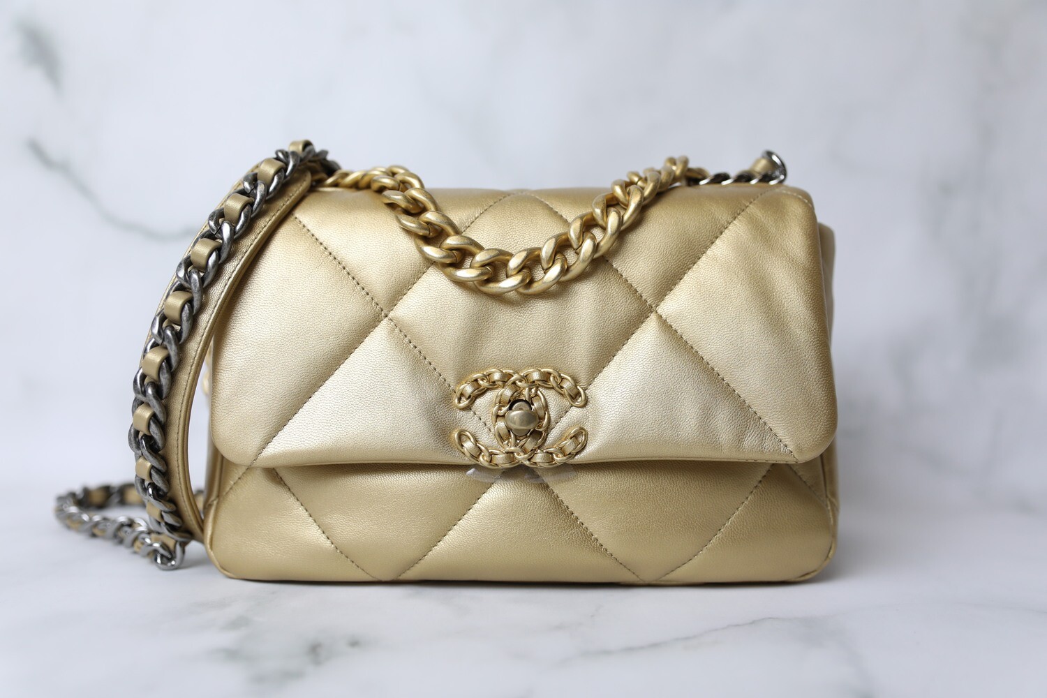 Chanel 19 Classic, Gold Lambskin, New in Box WA001