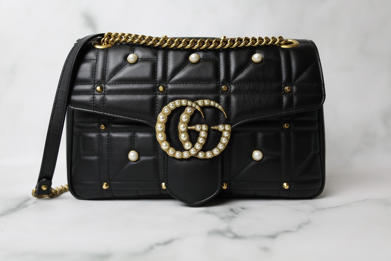 Gucci Marmont Medium, Black with Pearl, Preowned in Dustbag WA001
