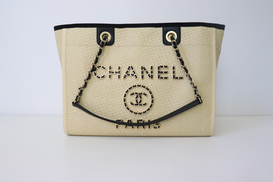Chanel Deauville Medium Raffia, New in Dustbag