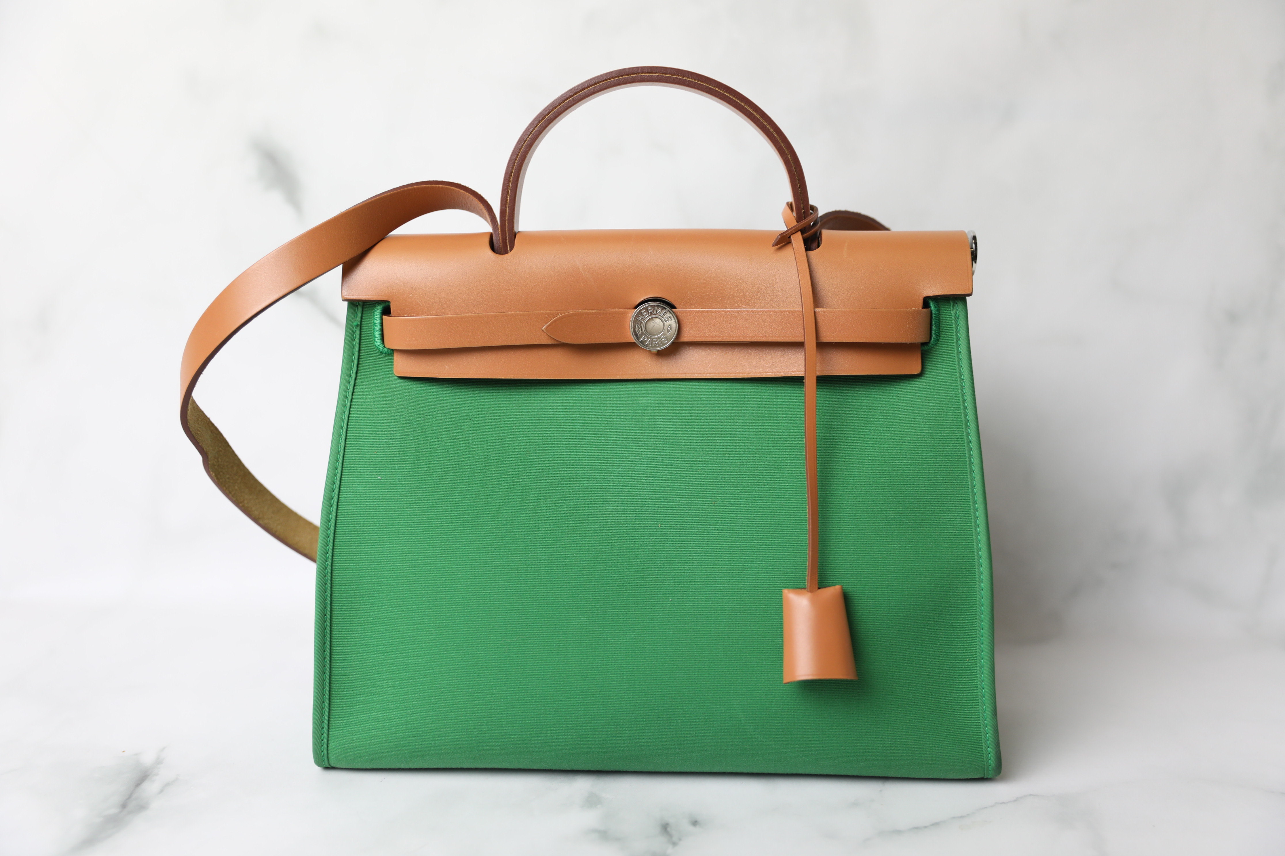 Herbag cloth handbag Hermès Green in Cloth - 31223351