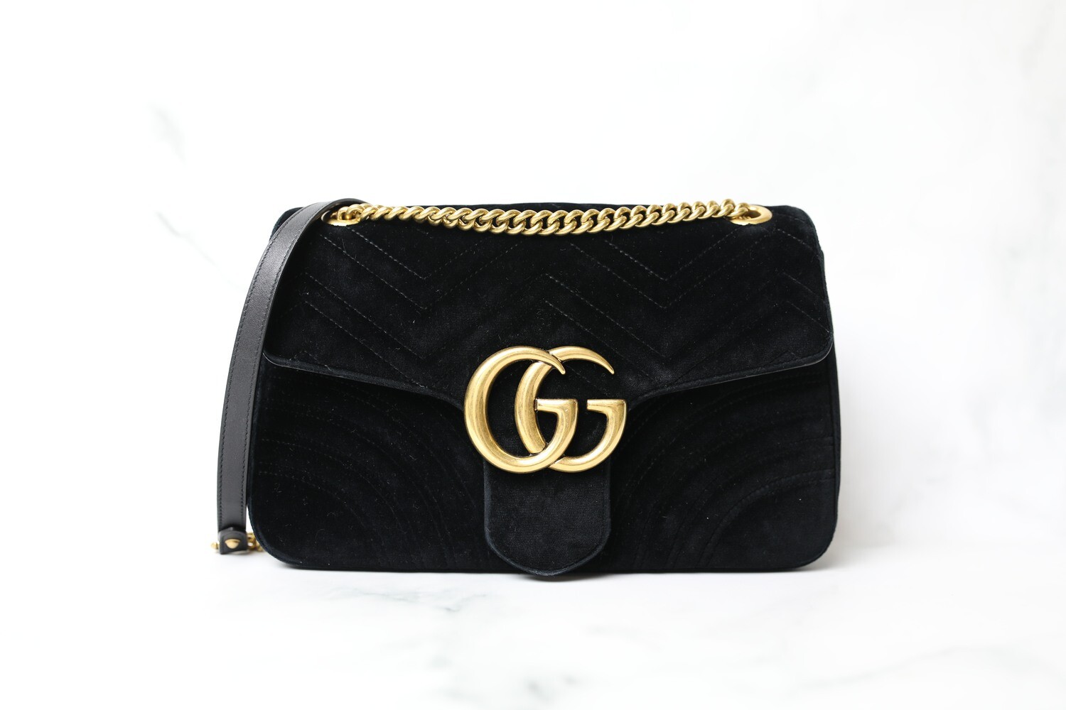 Gucci Marmont Medium, Black Velvet, Preowned in Dustbag WA001