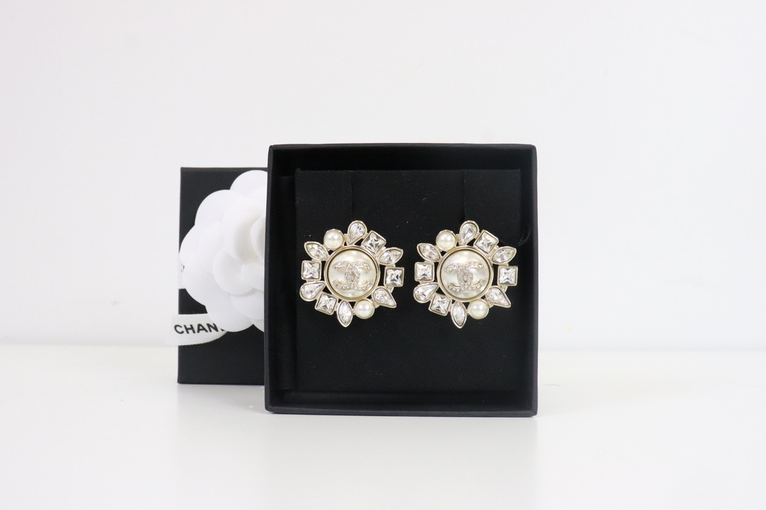 RESERVED Chanel Earrings J Lo Flower Mixed Crystal 19K