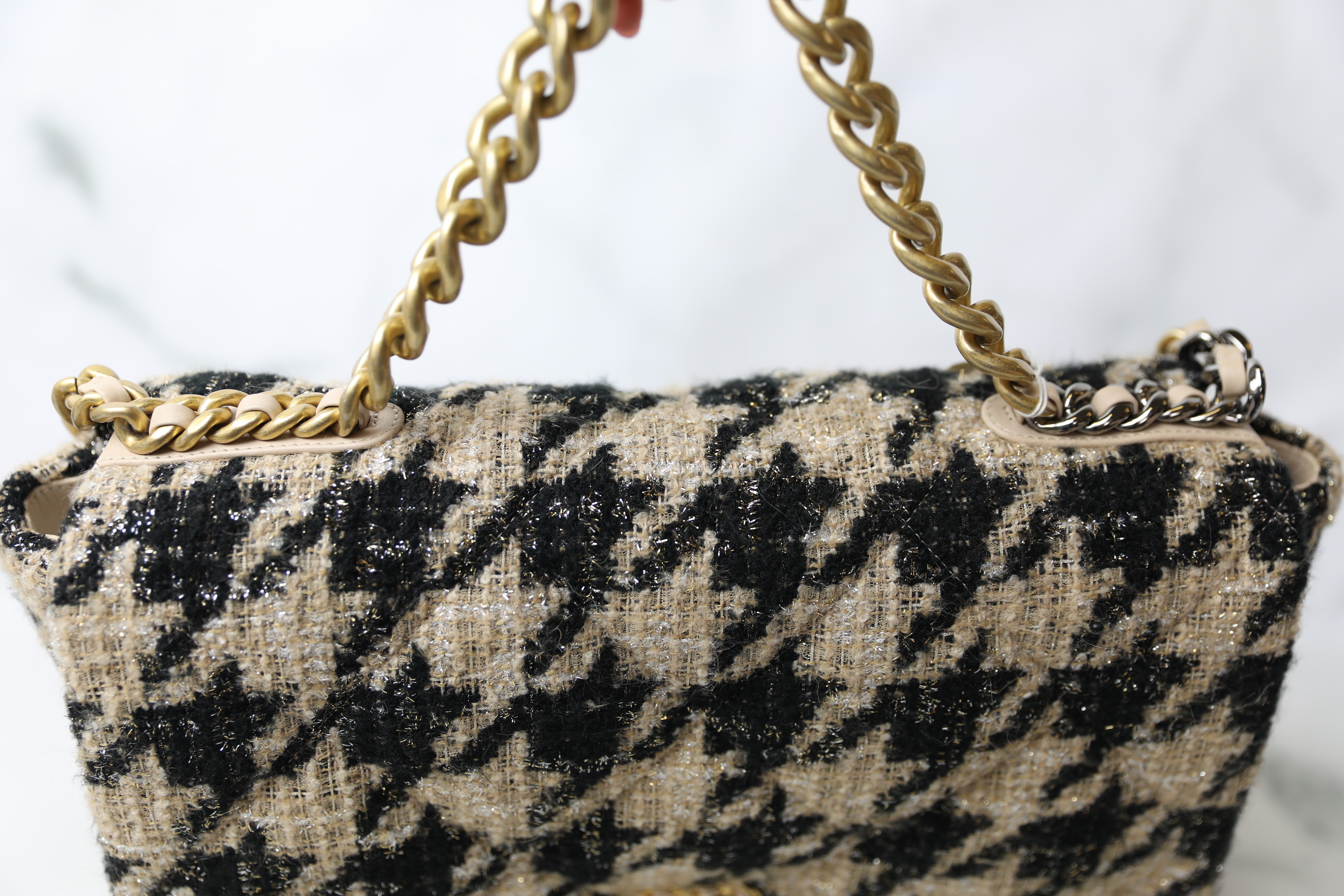 Chanel 19 Small, Beige and Black Houndstooth Tweed, Preowned in Dustbag  WA001