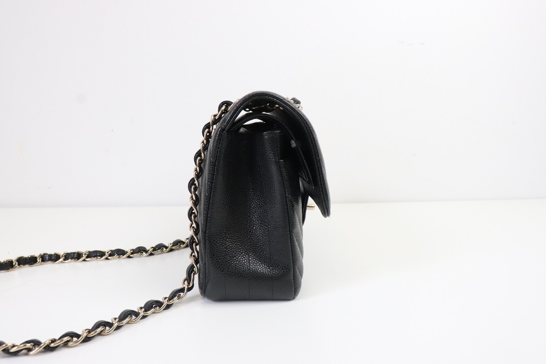 NWT! RARE 🖤 2021 Chanel Classic Small Black Chevron Caviar GHW Flap Bag  Receipt