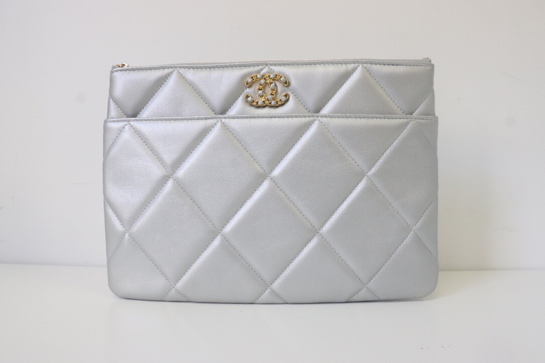 Chanel O Case 19 Silver Metallic 19, New in Box