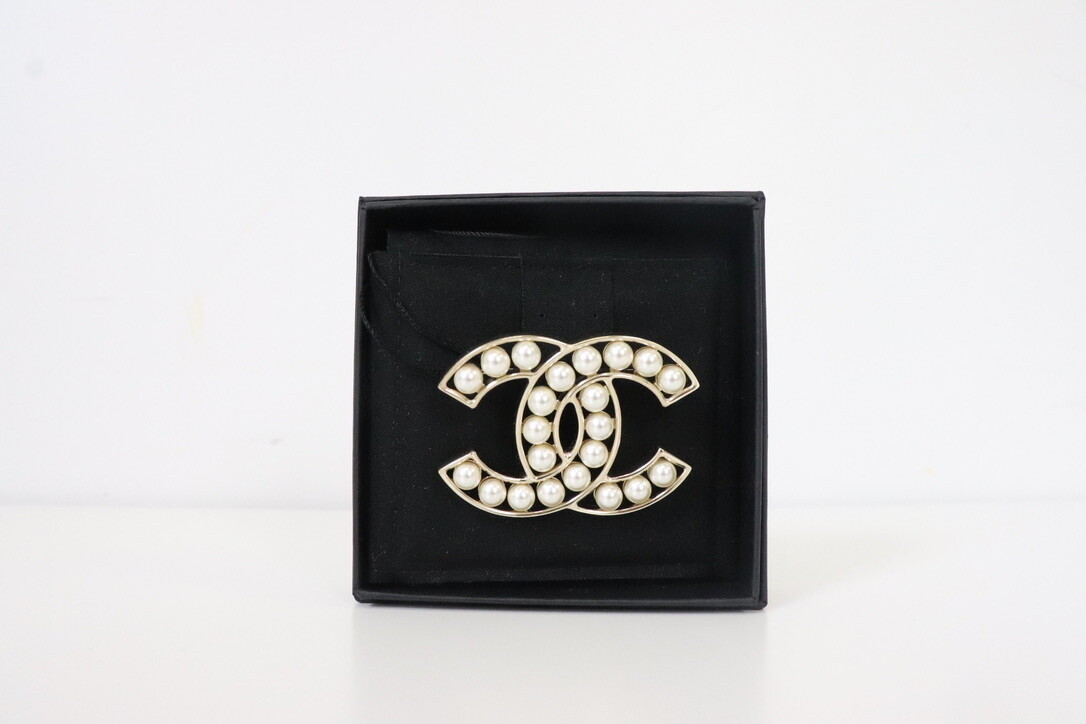 Chanel Brooch, Light Gold Outline with Pearls, New in Box