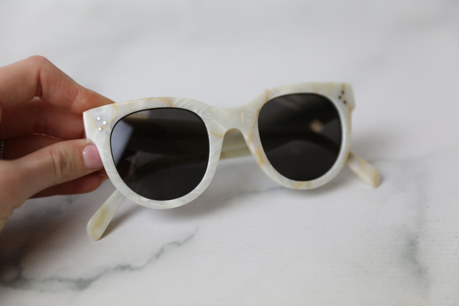 Off-White Boston (Marble) Sunglasses - Marble
