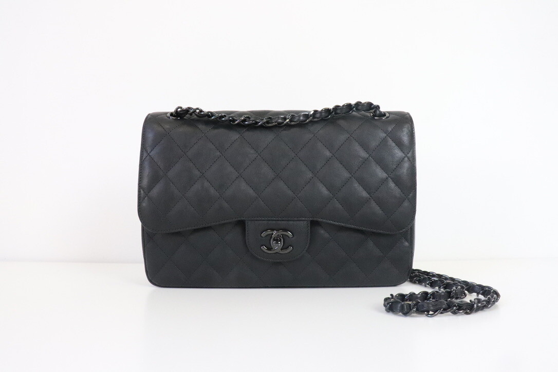 chanel so black jumbo