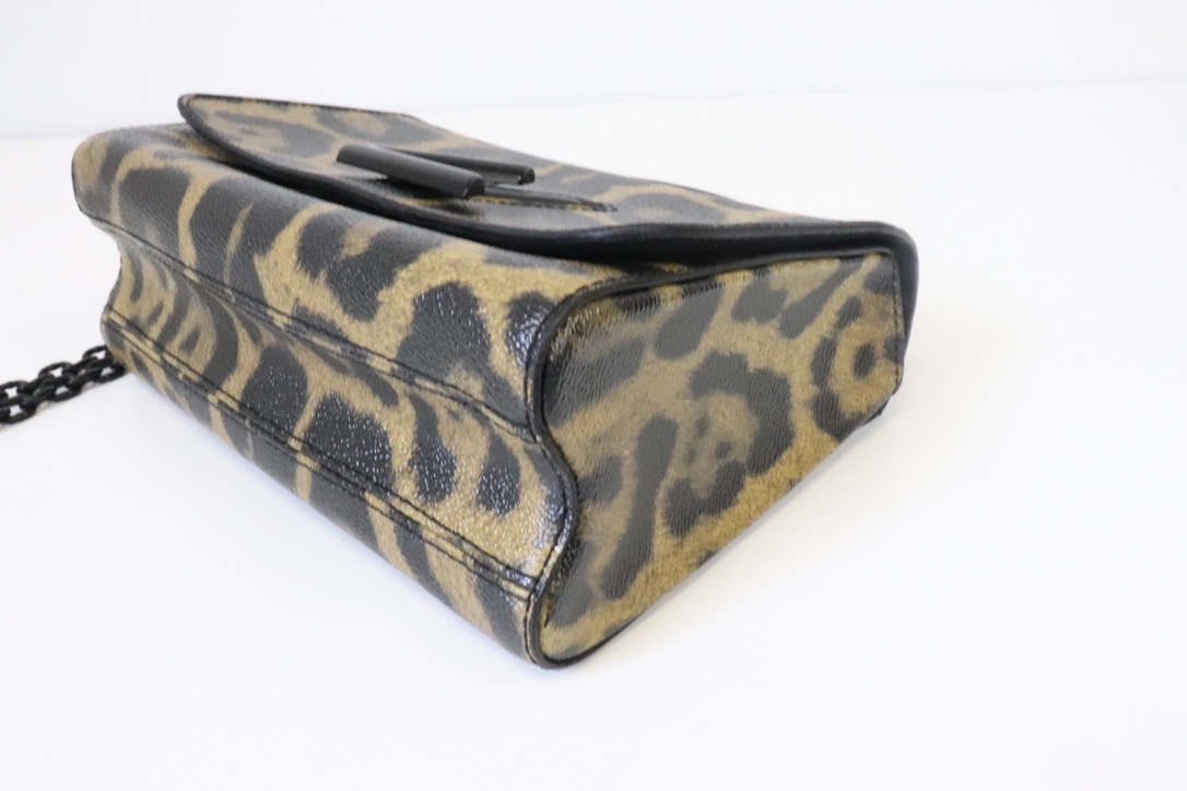 Twist MM Leopard – Keeks Designer Handbags