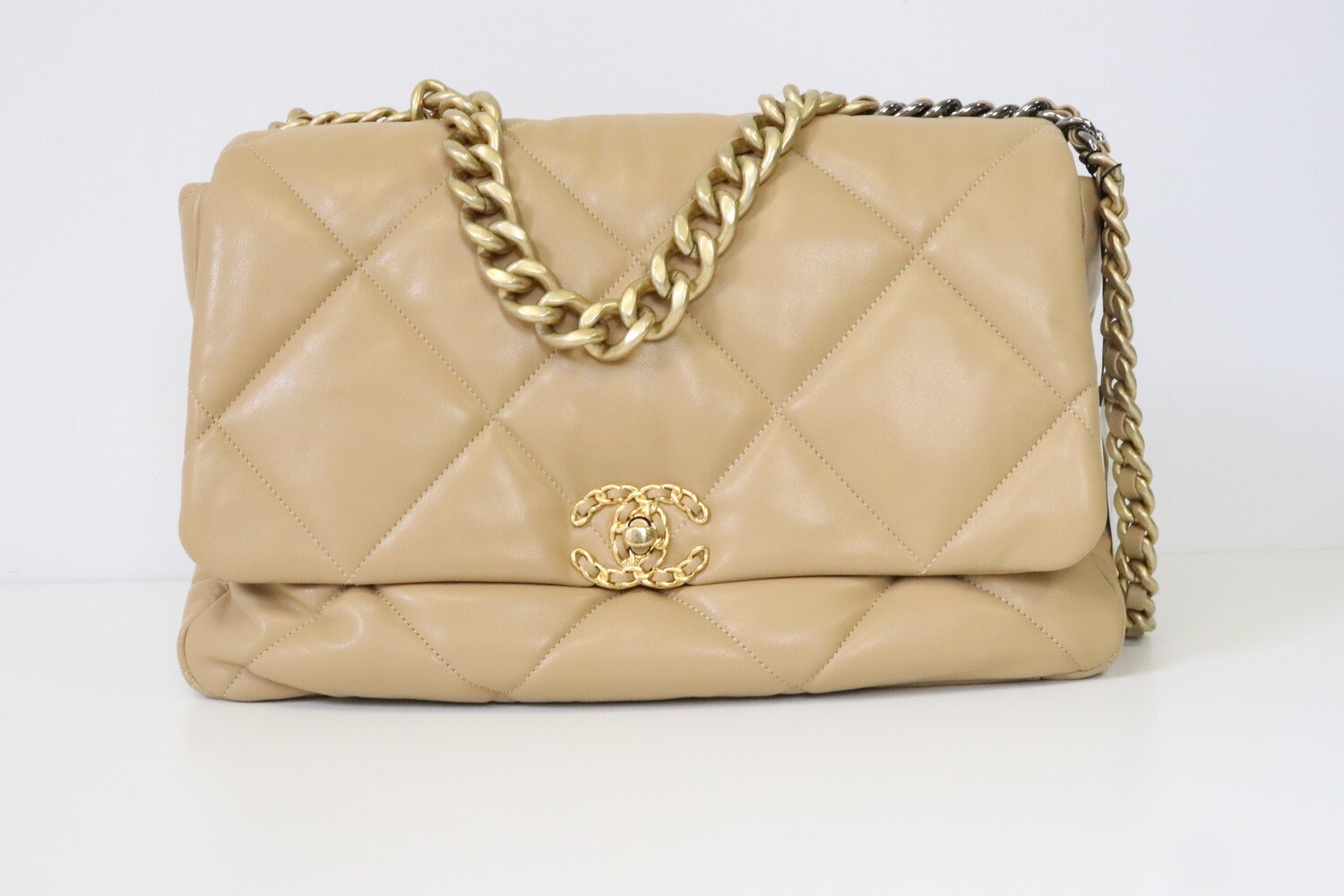 Chanel 19 Dark Beige Large (Jumbo) Middle Size, Preowned in Dustbag - Julia  Rose Boston
