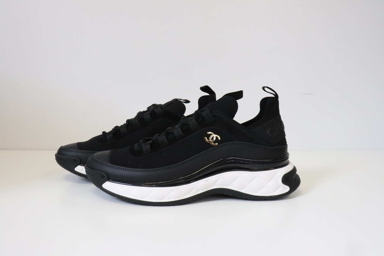 Chanel Sneakers Black and White, Size 40, New in Box WA001