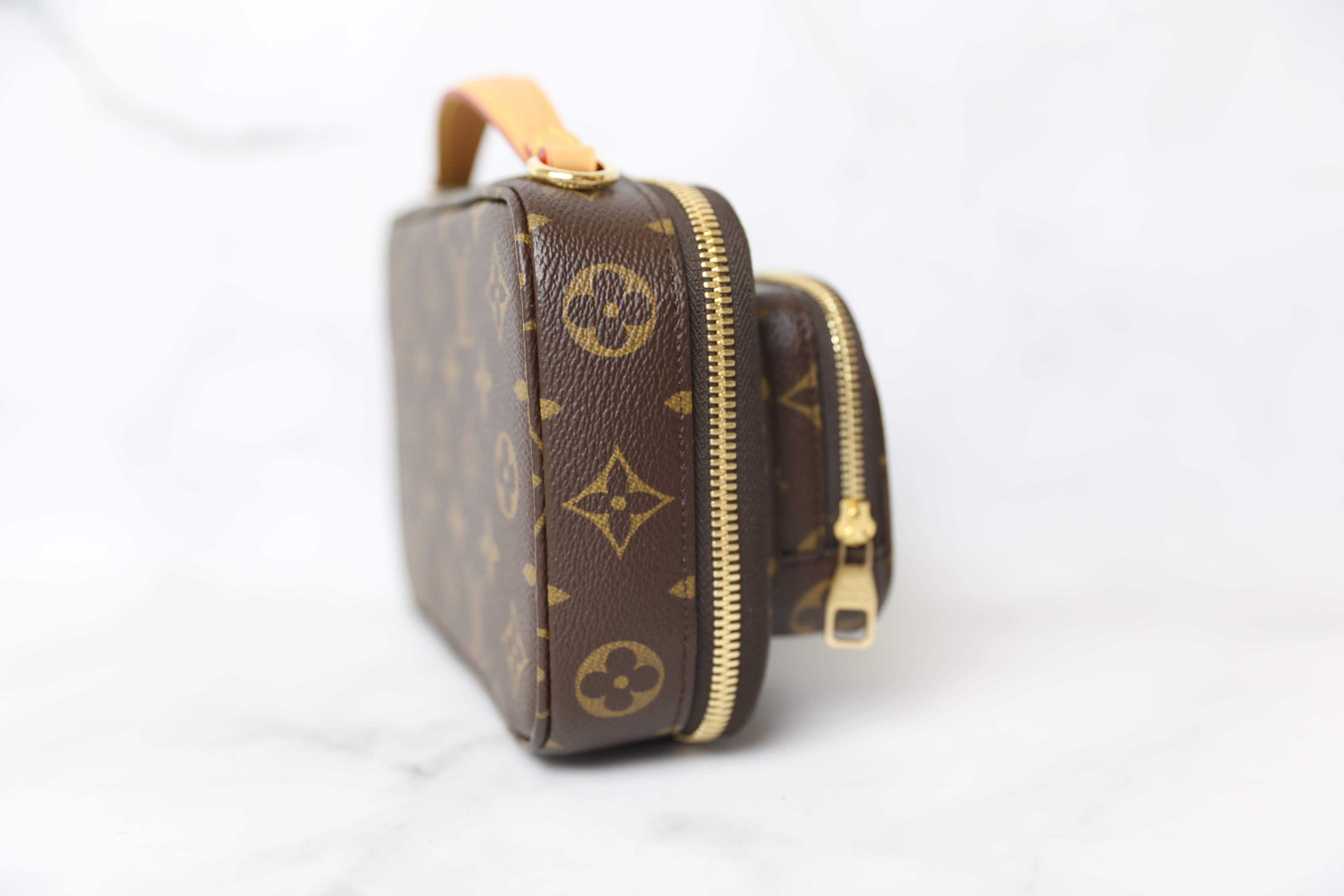 Shop Louis Vuitton 2023 SS Monogram Unisex Canvas Street Style Leather  Crossbody Bag (M30936) by JOY＋