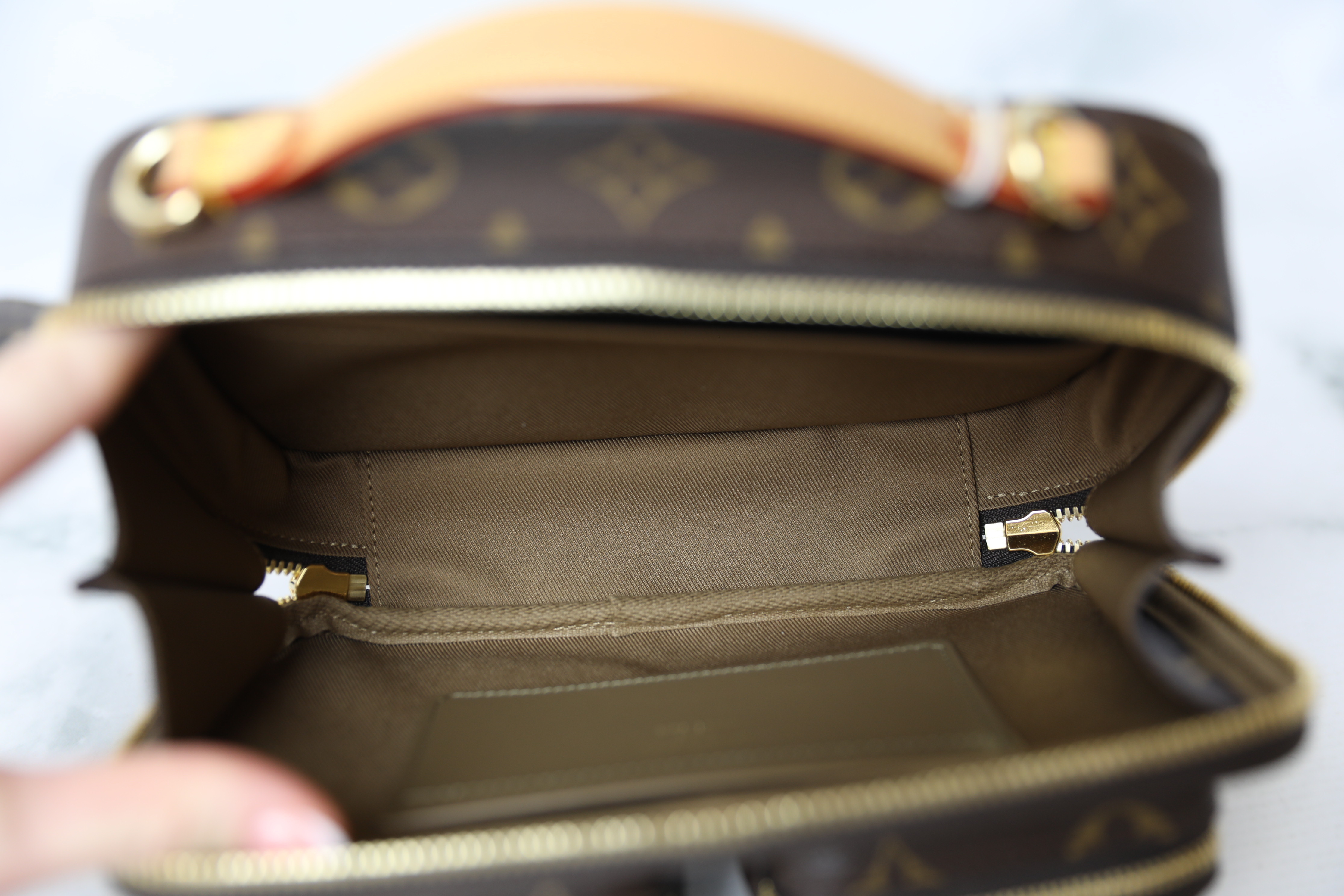 Shop Louis Vuitton 2023 SS Monogram Unisex Canvas Street Style Leather Crossbody  Bag (M30936) by JOY＋