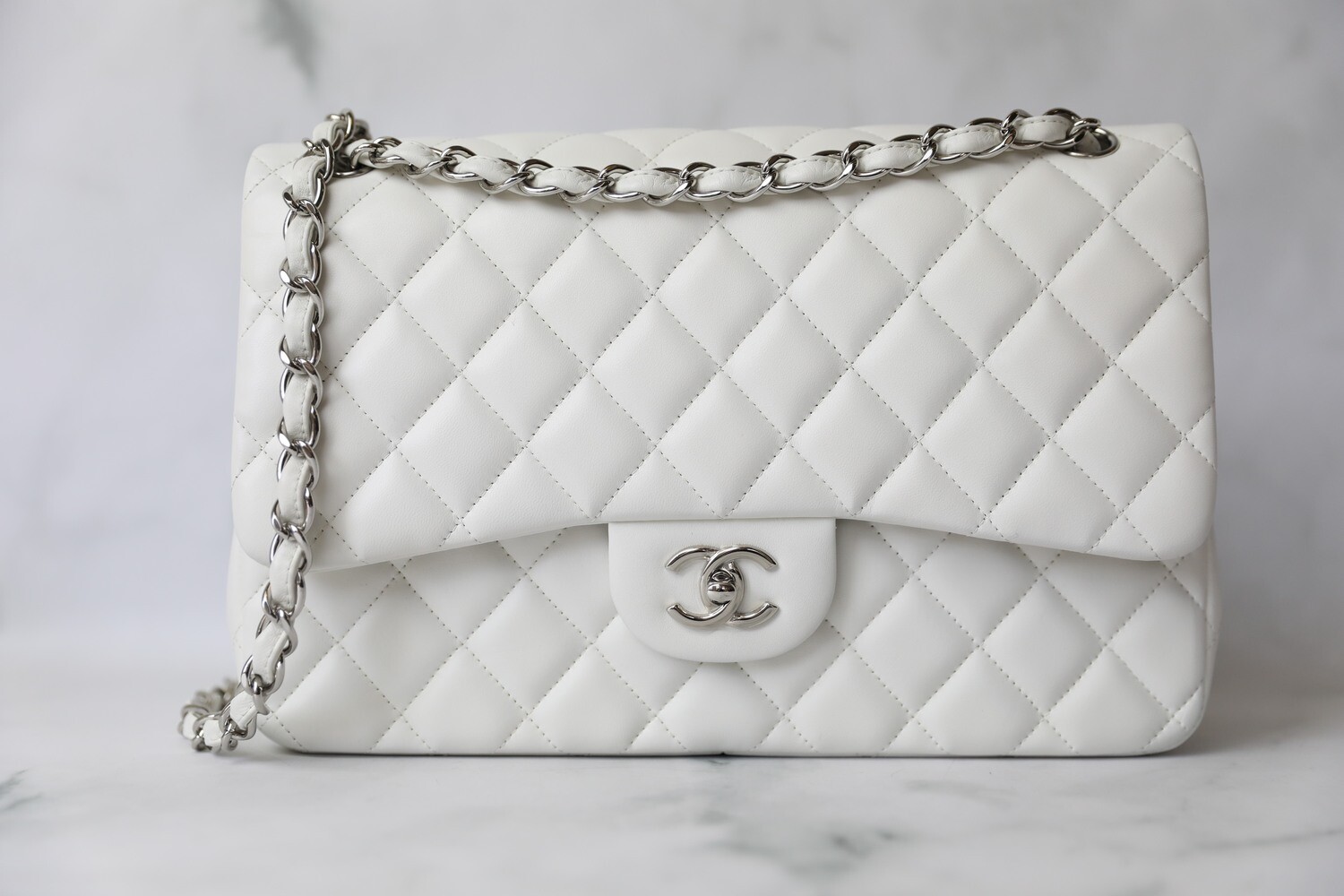 Chanel Classic Jumbo, White Lambskin with Silver Hardware, Preowned in Dustbag WA001