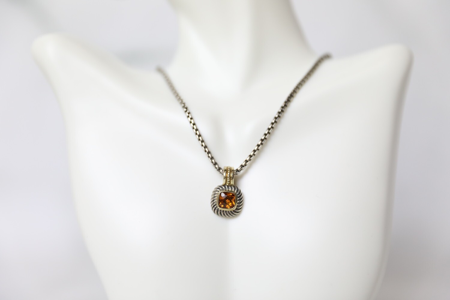 David Yurman Silver and Orange Stone Pendant Necklace, Preowned no Dustbag WA001