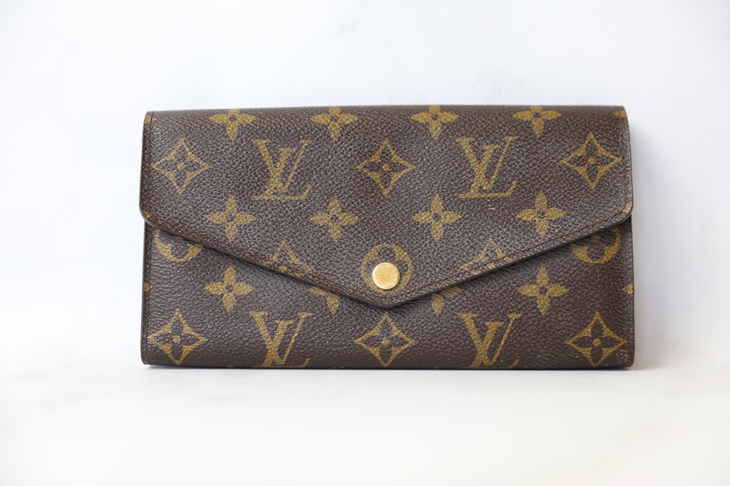 Louis Vuitton Sarah Wallet, Monogram, Preowned in Box WA001
