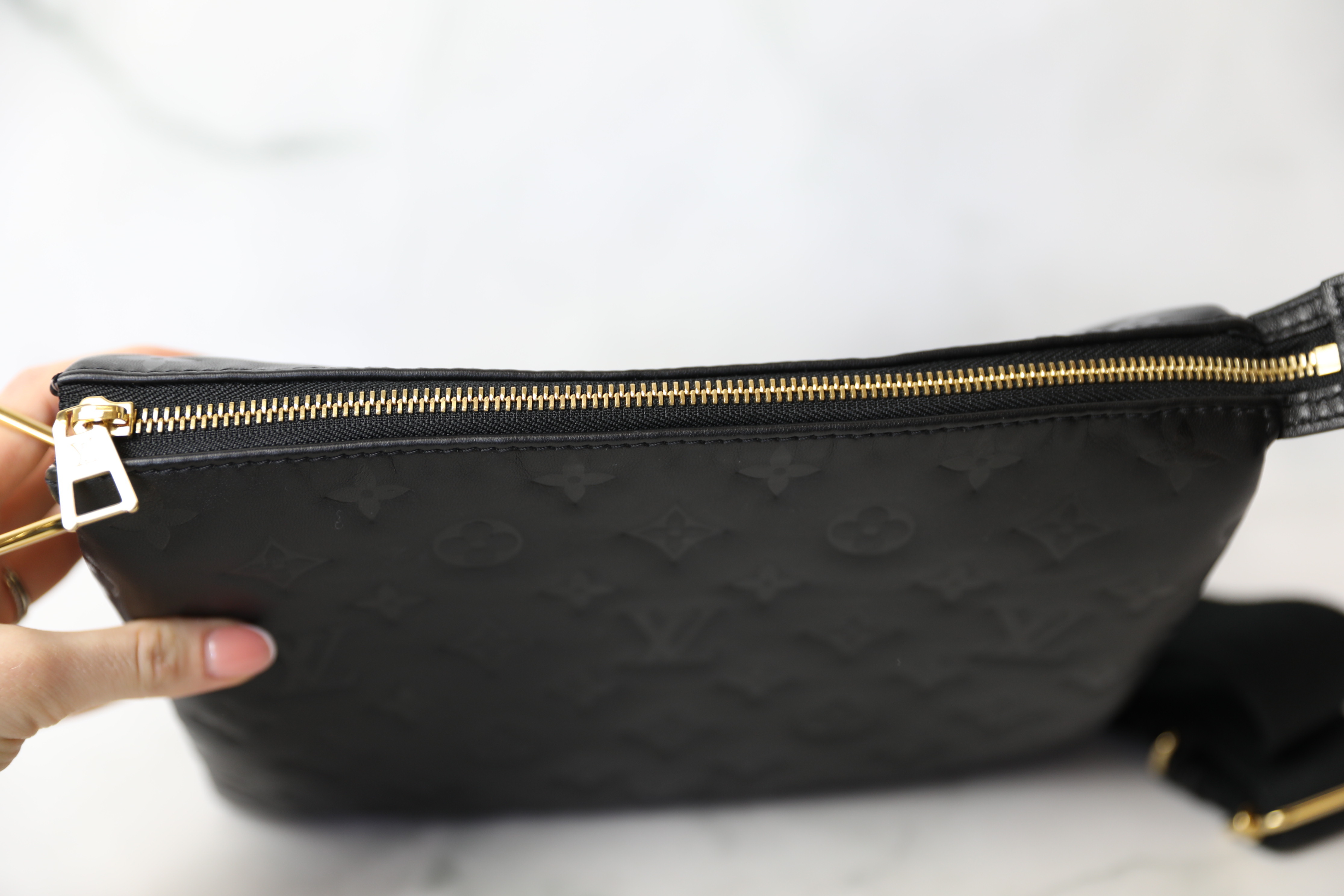 Louis Vuitton // Black Coussin MM Shoulder Bag – VSP Consignment