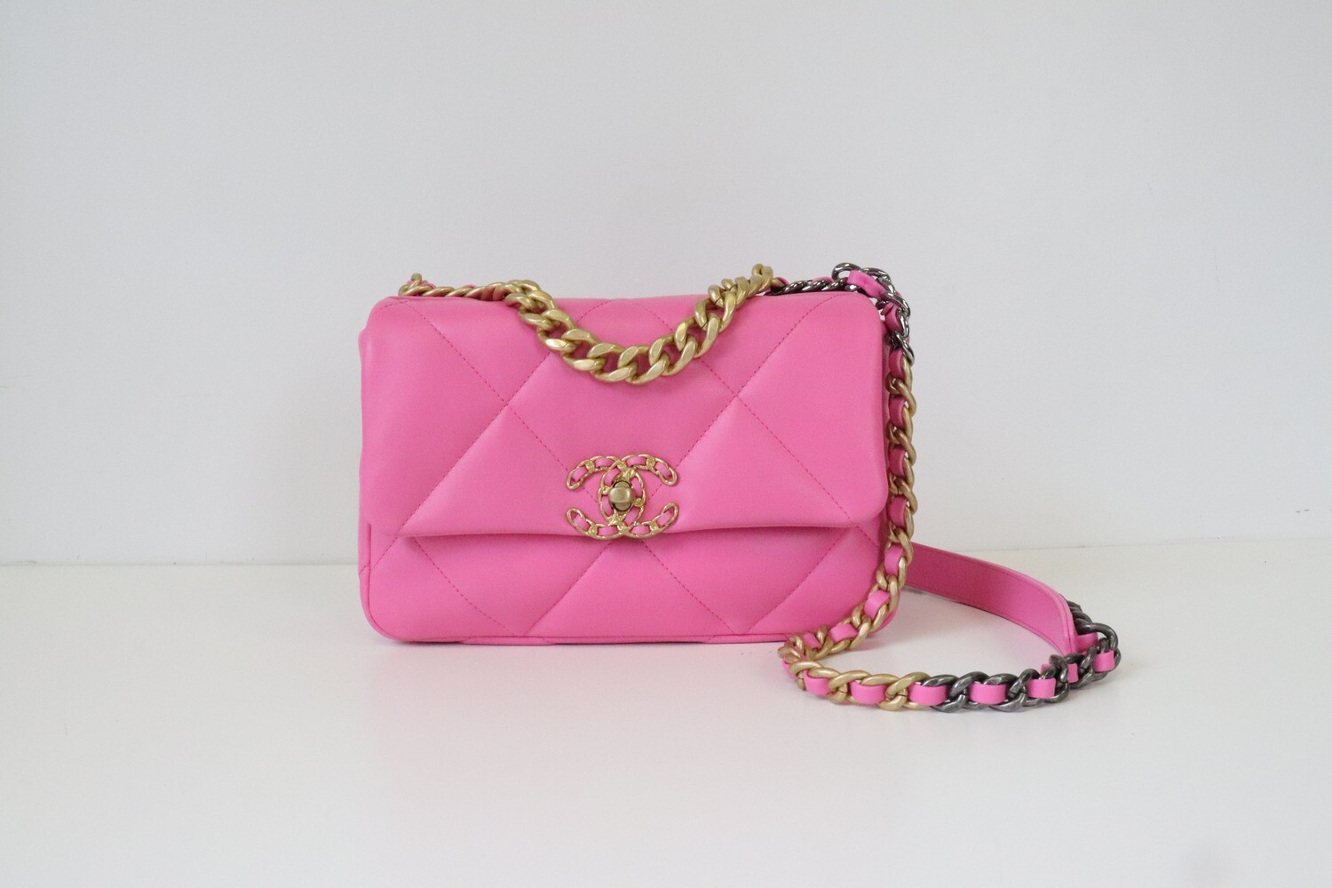 CHANEL 22A Pink Lamb Skin Top Handle Rectangular Mini Flap Bag Light G   AYAINLOVE CURATED LUXURIES